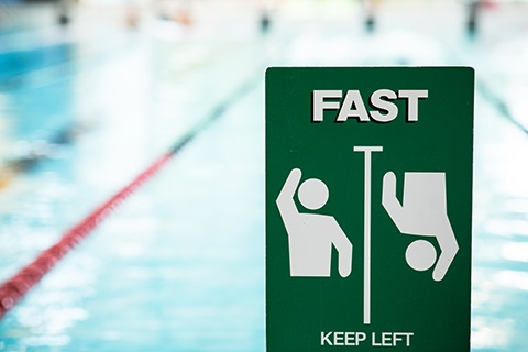 Fast lane swimming 